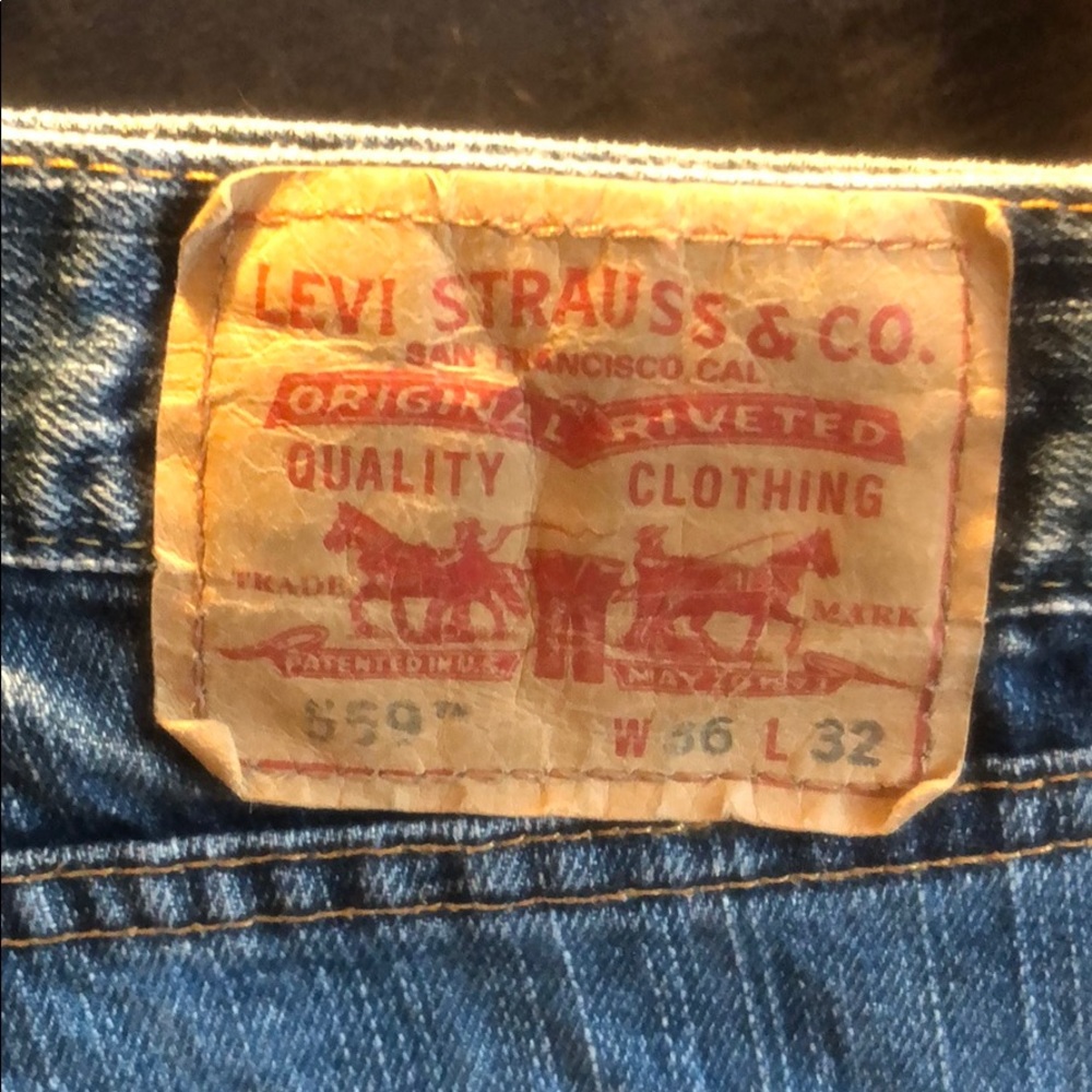 Men’s Levi 559 jeans